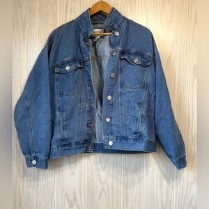 Forever 21 Denim Trucker Jacket Size M EUC